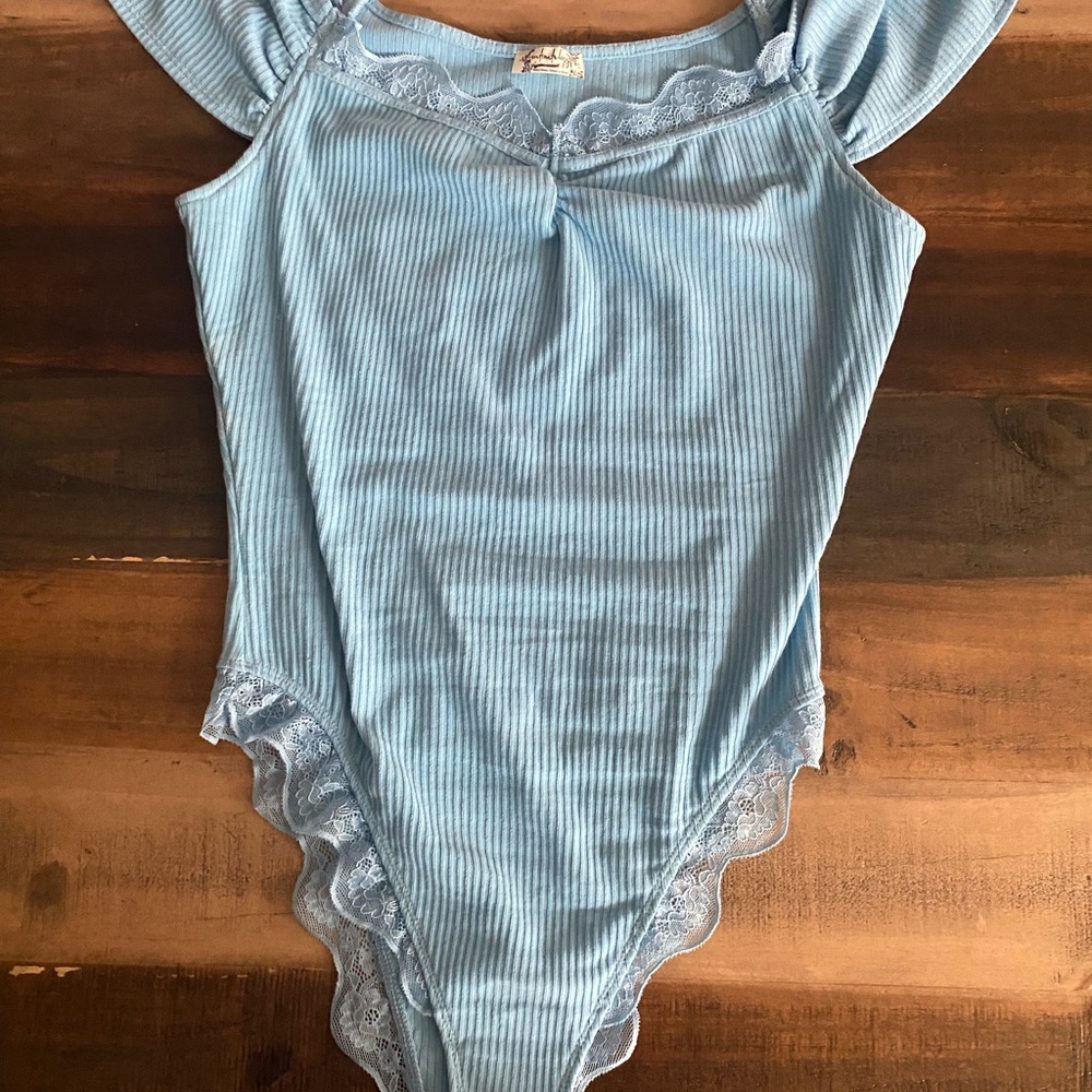 NWOT Free People Lace Trim Bodysuit - Picture 2 of 12